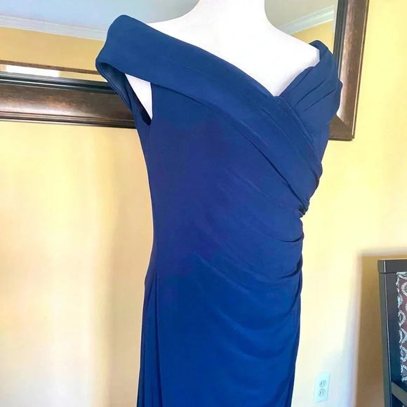 La Femme Navy Ruched Jersey Column Gown Size 12 - Picture 6 of 13